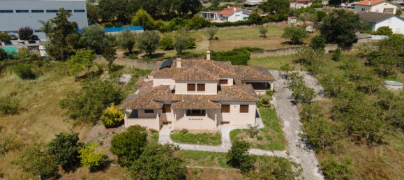 6 bedrooms Villa in Leiria, Portugal No. 105527 3