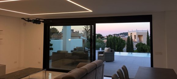 4 Schlafzimmer Villa in Denia, Spain, Nr. 4201 2