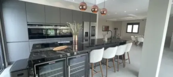 7 bedrooms Villa in Marbella, Spain No. 29871 7