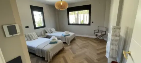 7 bedrooms Villa in Marbella, Spain No. 29871 37