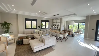 7 bedrooms Villa in Marbella, Spain No. 29871