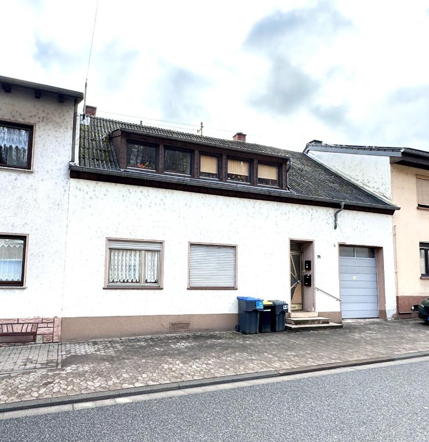 Casa de 6 divisões em Saarland, Germany N.º 27665