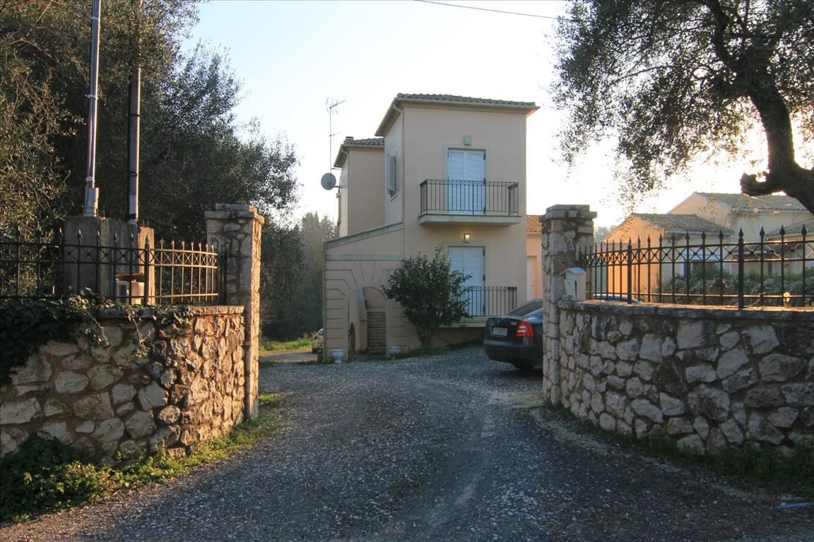 209m² Commercial property for sale in Corfu, Central Corfu and Diapontian Islands, Corfu, Ionian Islands, Peloponnese, Western Greece and the Ionian, Greece № 5069
