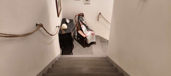 Propriété commerciale à Quarrata, Italy 560m² No. 45228 27