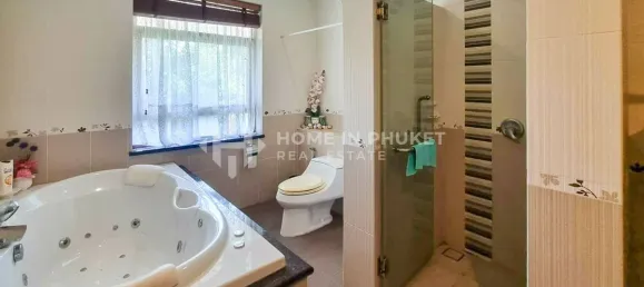 4 bedrooms House in Kathu, Thailand No. 61031 13