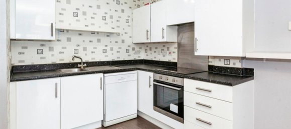 1 bedroom Apartment in Hayes, United Kingdom No. 6406 2