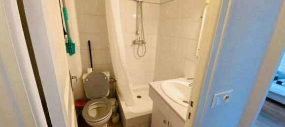 1 bedroom Apartment in Issy-les-Moulineaux, France No. 305911 9