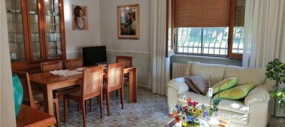 11-salle Villa à Pontecorvo, Italy No. 116532 3