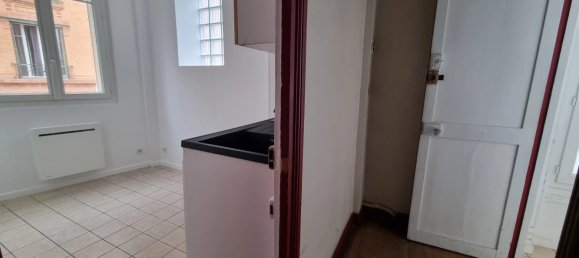 Studio à Nanterre, France No. 139203 2