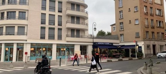 Studio à Nanterre, France No. 139203 5