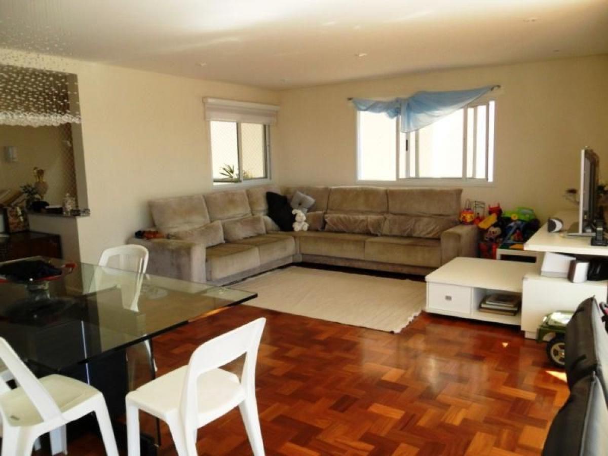 4 bedrooms House in Sao Paulo, Brazil No. 598858