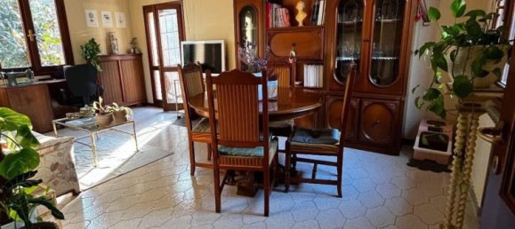 5 bedrooms House in Modena, Italy No. 337678 6