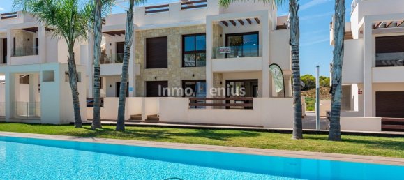 2 bedrooms Bungalow in Torrevieja, Spain No. 8746 6