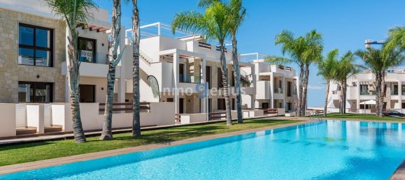 2 bedrooms Bungalow in Torrevieja, Spain No. 8746 5