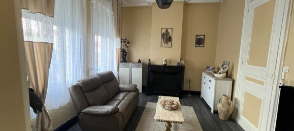 6 bedrooms House in Onnaing, France No. 74947 7