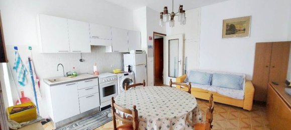 Квартира с 2 комнатами в Боргетто Санто Спирито, Италия № 261286 13