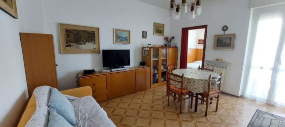 Квартира с 2 комнатами в Боргетто Санто Спирито, Италия № 261286 14