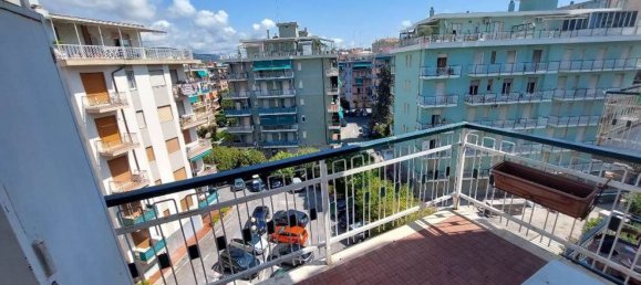 Квартира с 2 комнатами в Боргетто Санто Спирито, Италия № 261286 2