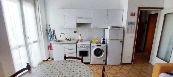 Квартира с 2 комнатами в Боргетто Санто Спирито, Италия № 261286 18