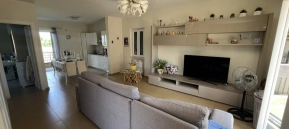 3 bedrooms Villa in Vitulazio, Italy No. 337851 9