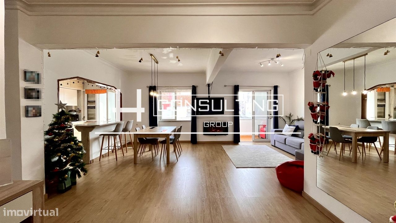 3 bedrooms Apartment in Almada, Portugal No. 156121