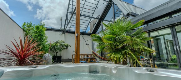 5 bedrooms House in Nantes, France No. 98232 11