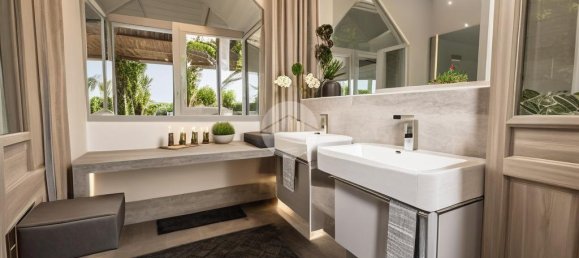 11 rooms Apartment in Naples, Italy No. 144867 32