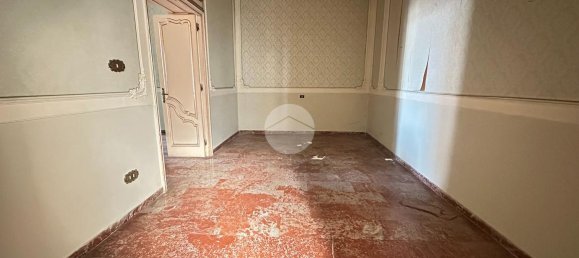 11 rooms Apartment in Naples, Italy No. 144867 17