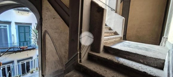 11 rooms Apartment in Naples, Italy No. 144867 8