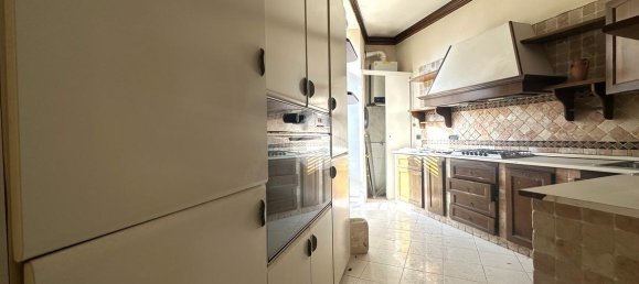 11 rooms Apartment in Naples, Italy No. 144867 23