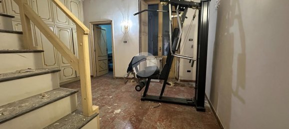 11 rooms Apartment in Naples, Italy No. 144867 24