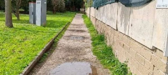 Квартира с 3 комнатами в Помеция, Италия № 16295 6