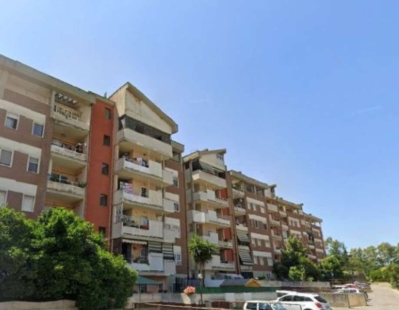 Квартира с 3 комнатами в Помеция, Италия № 16295