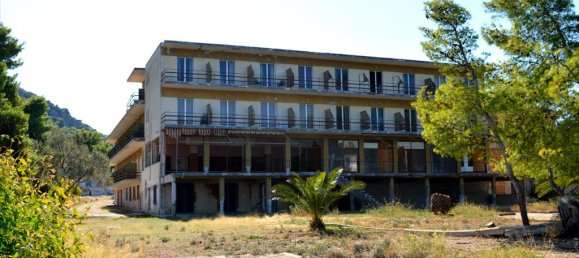 Moradia em banda em Corinthia, Greece 2415 m² N.º 6530 2