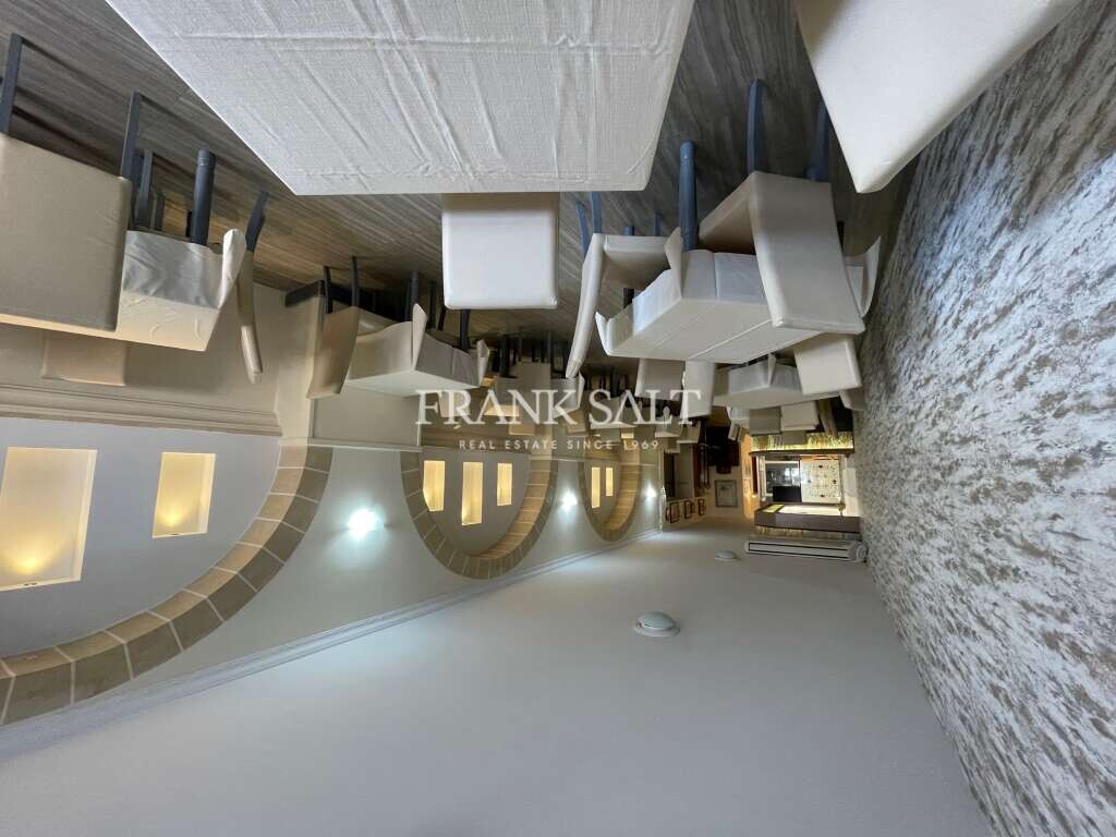  Cafe / restaurant in Saint Paul's Bay, Malta No. 13265