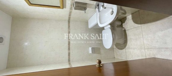  Cafe / restaurant in Saint Paul's Bay, Malta No. 13265 9