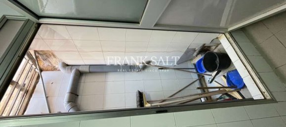  Cafe / restaurant in Saint Paul's Bay, Malta No. 13265 8