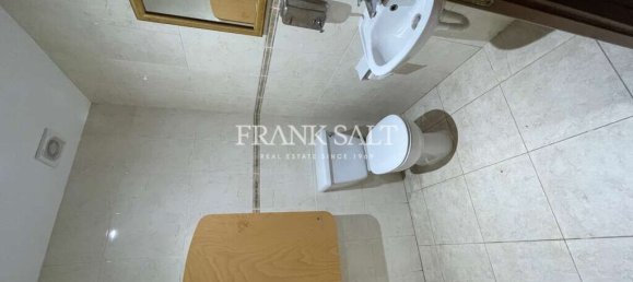  Cafe / restaurant in Saint Paul's Bay, Malta No. 13265 10