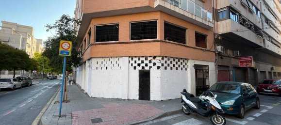 Gewerbliche Immobilien in Alicante, Spain 200m², Nr. 365299 14