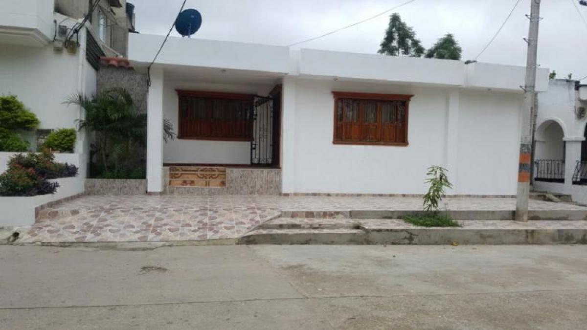Casa de 4 dormitorios en Atlántico, Colombia No. 3371