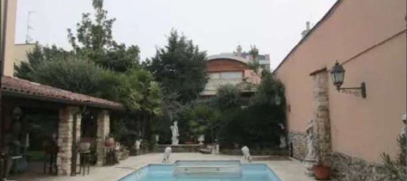 Вилла с 20 комнатами в Лиссоне, Италия № 6258 11