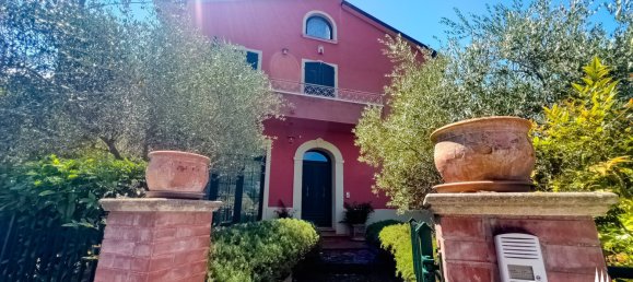 4 bedrooms Villa in Castiglione del Lago, Italy No. 57849 4