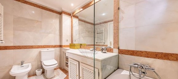 Studio in Lisbon, Portugal No. 102981 19