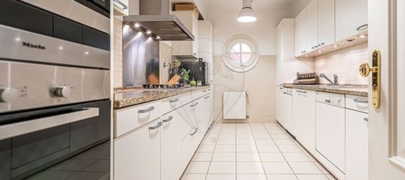 Studio in Lisbon, Portugal No. 102981 4