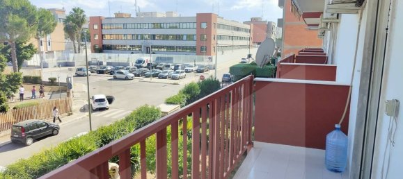 3غرفة شقة في Bari, Italy رقم 34318 9