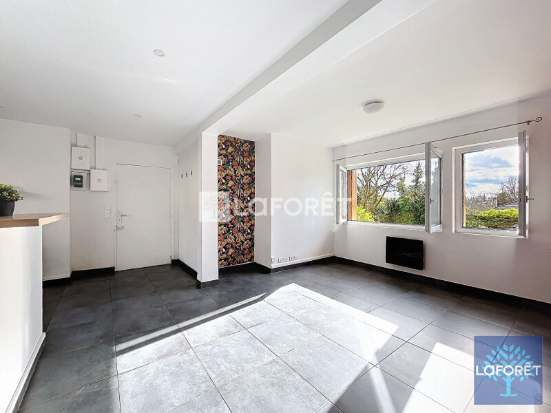 Квартира с 1 спальней в Дравей, Франция № 135102