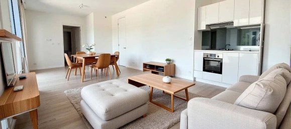 Estudio en Nantes, France No. 95049 3