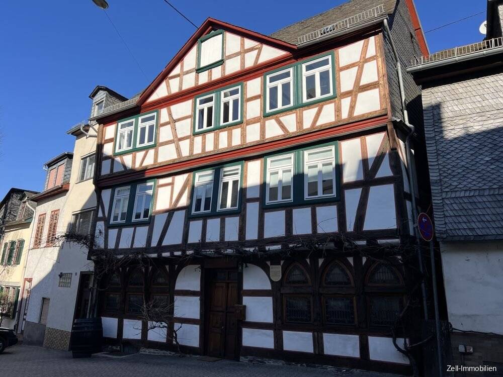 Дом с 5 спальнями в Рейн-Лан, Германия № 371122