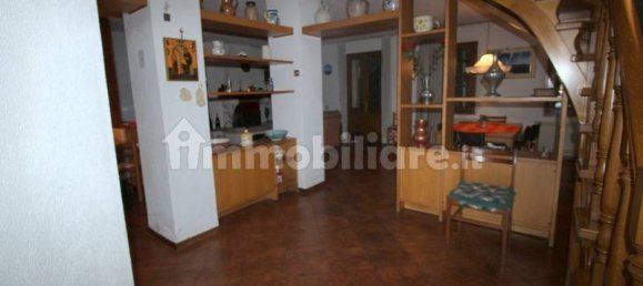 Дом с 4 спальнями в Видор, Италия № 136418 12