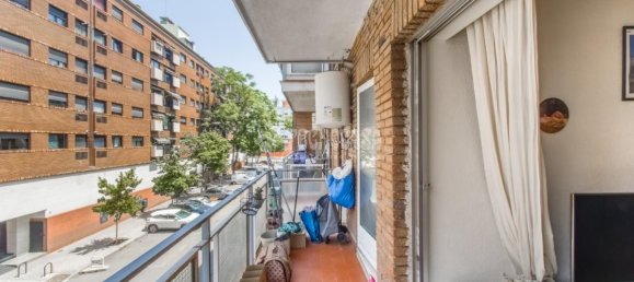 3 bedrooms Apartment in Madrid, Spain No. 175572 21